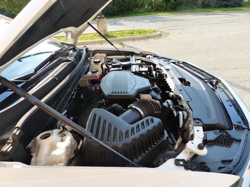 Used 2021 Cadillac XT6 Premium Luxury image 18