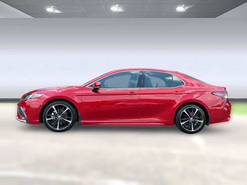 Used 2021 Toyota Camry XSE FWD image 2