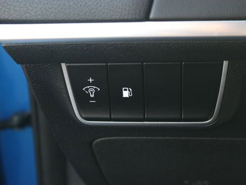 Used 2018 Kia Stinger Premium AWD/4WD image 29