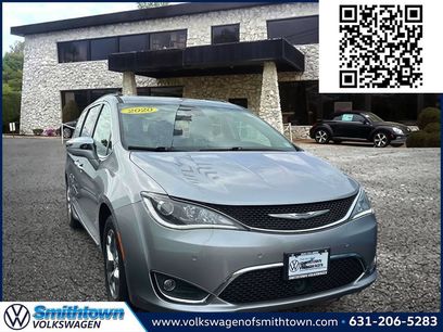 Used 2020 Chrysler Pacifica Limited w/ Advanced Safetytec Group