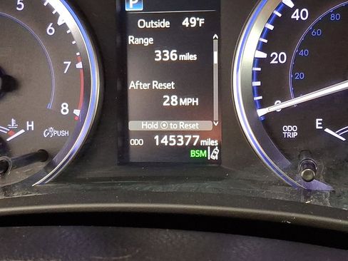 Used 2018 Toyota Highlander XLE AWD/4WD image 13
