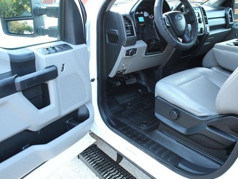 Used 2019 Ford F250 XL w/ Power Equipment Group AWD/4WD image 16