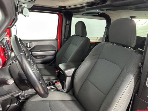 Used 2019 Jeep Wrangler Sport S image 13