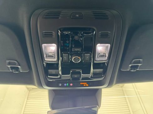 Used 2025 Cadillac Escalade Sport w/ Touring Package AWD/4WD image 42