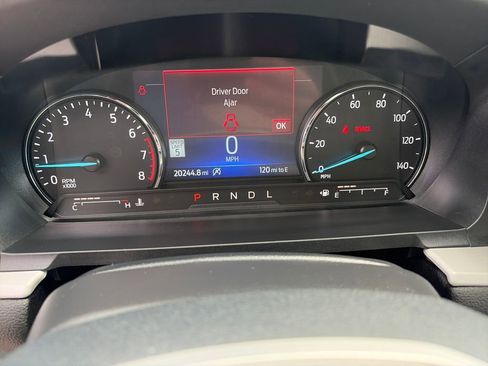 Used 2024 Ford Explorer XLT w/ Equipment Group 202A image 18