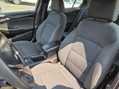 Used 2018 Chevrolet Cruze LT w/ Convenience Package image 22