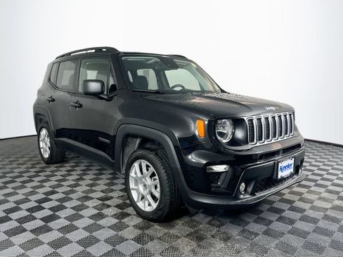 Used 2022 Jeep Renegade Latitude w/ Convenience Group AWD/4WD image 8