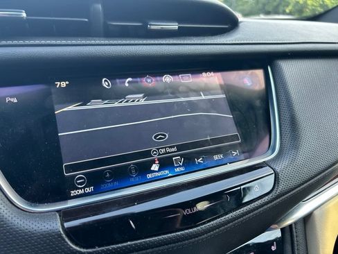Used 2017 Cadillac XT5 Luxury w/ Driver Awareness Package FWD image 18