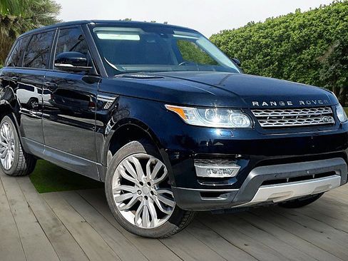 Used 2016 Land Rover Range Rover Sport HSE image 10