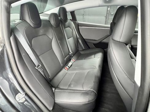 Used 2025 Tesla Model 3 Long Range RWD image 17