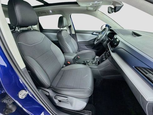 Used 2024 Volkswagen Taos SE AWD/4WD image 27
