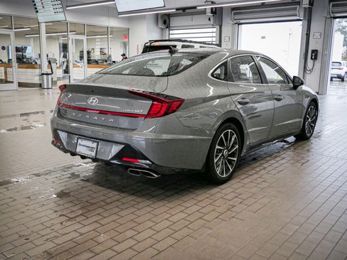 Used 2022 Hyundai Sonata Limited image 11