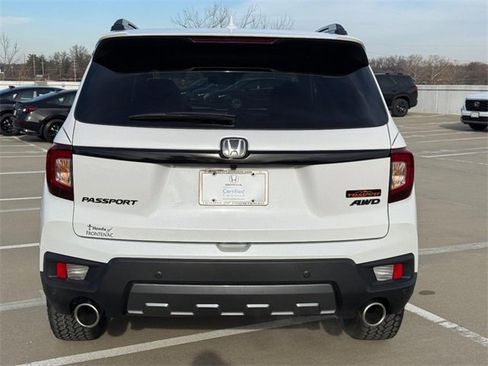 Used 2024 Honda Passport TrailSport image 5