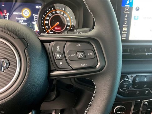 New 2026 Jeep Wrangler Unlimited Rubicon image 18