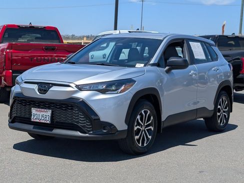 Used 2025 Toyota Corolla Cross AWD Hybrid image 11