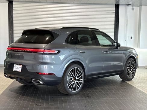 New 2026 Porsche Cayenne AWD/4WD image 7