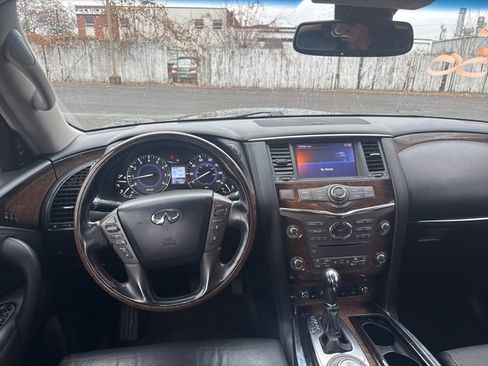 Used 2013 INFINITI QX56 4WD w/ Deluxe Touring Pkg image 14