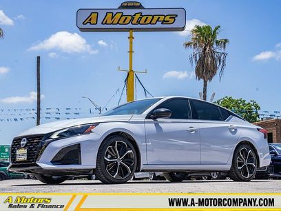 Used 2023 Nissan Altima 2.5 SR