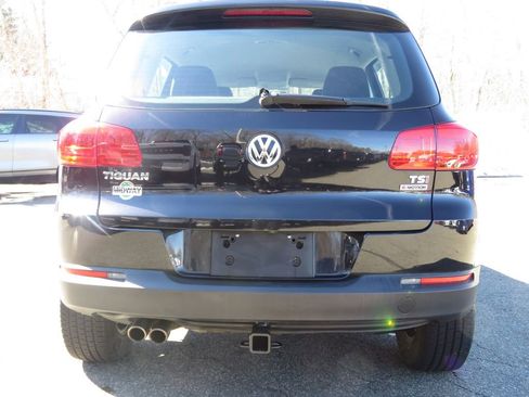 Used 2017 Volkswagen Tiguan Limited w/ Premium Package image 6
