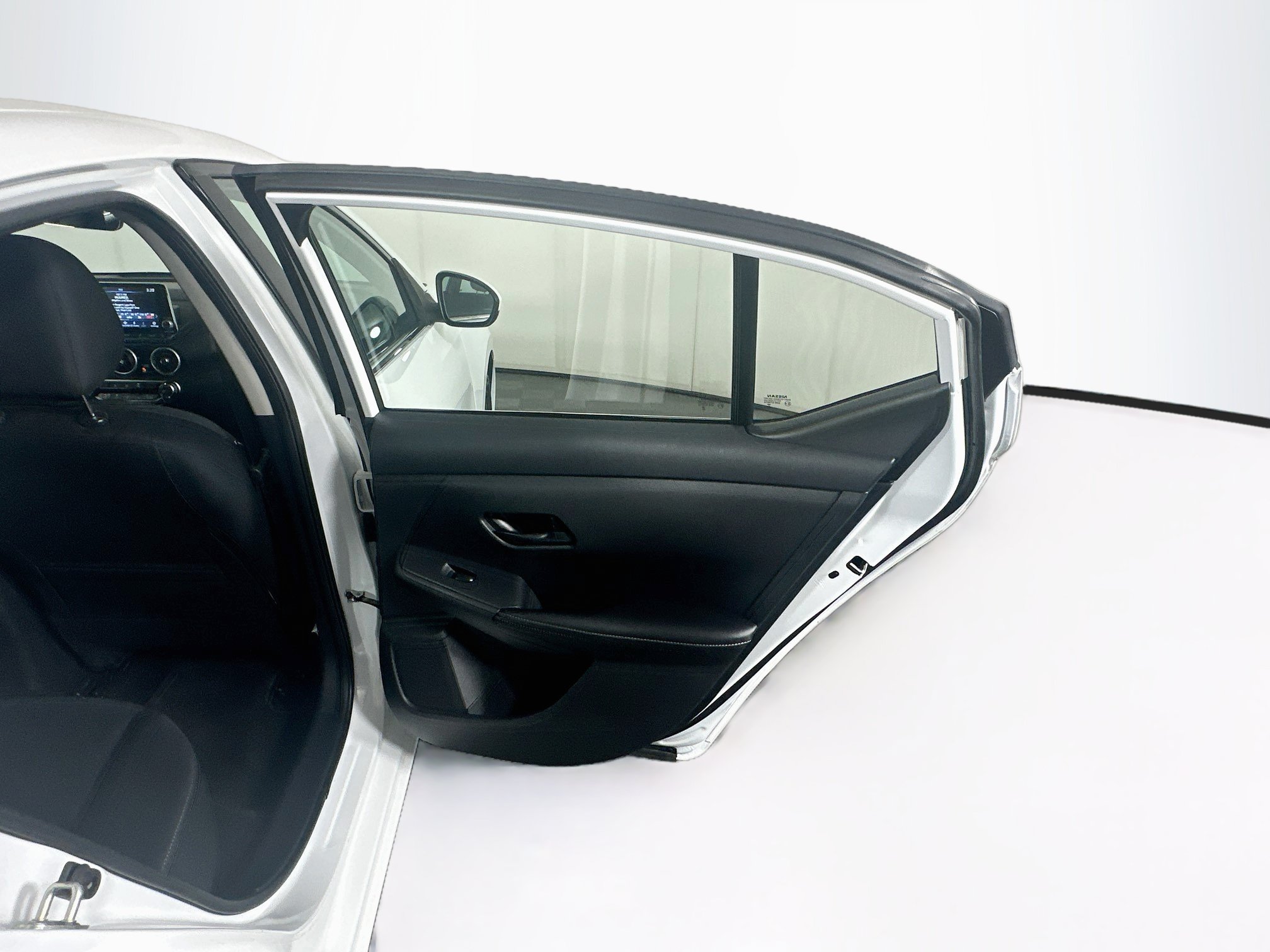 Used 2025 Nissan Sentra SV FWD image 28