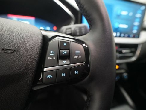 Used 2023 Ford Escape Platinum AWD/4WD image 19