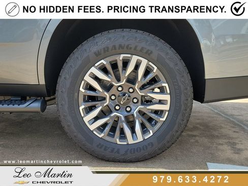 New 2026 Chevrolet Tahoe Z71 w/ Comfort Package AWD/4WD image 8