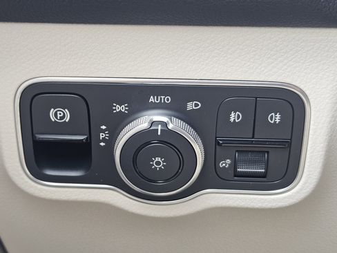 Certified 2026 Mercedes-Benz GLB 250 image 21