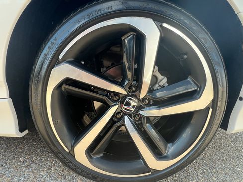 Used 2022 Honda Accord Sport image 9