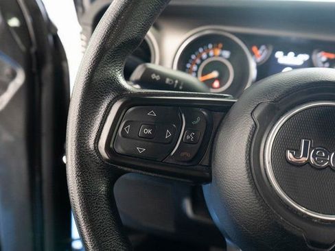 Used 2020 Jeep Gladiator Sport image 20