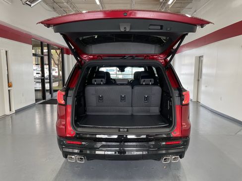 New 2026 GMC Acadia Denali Ultimate w/ LPO, Floor Liner Package image 8