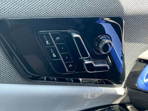 Used 2026 Cadillac Optiq Luxury 1 image 25