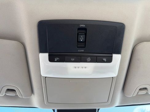Used 2021 Nissan Altima 2.5 SV w/ SV Premium Package FWD image 23