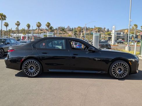 New 2026 BMW 740i w/ Premium Package RWD image 3