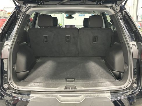 Used 2025 Chevrolet Blazer LT image 7