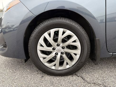 Used 2017 Toyota Corolla LE image 21