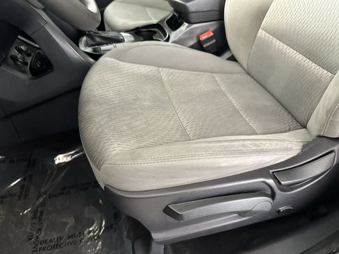 Used 2017 Hyundai Santa Fe Sport AWD/4WD image 12