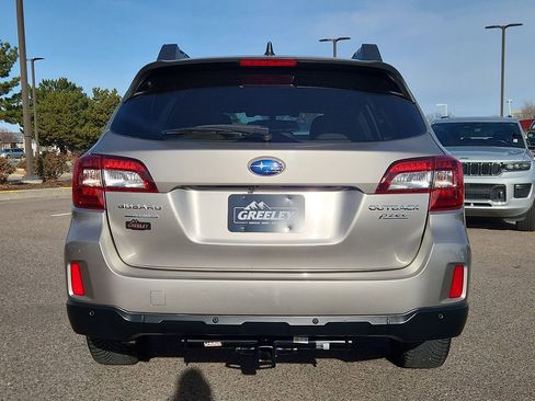 Used 2017 Subaru Outback 2.5i Limited image 11