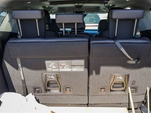 New 2025 Kia Carnival SX w/ SX Dark Edition Package image 44