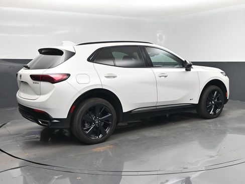 Used 2025 Buick Envision Sport Touring AWD/4WD image 3
