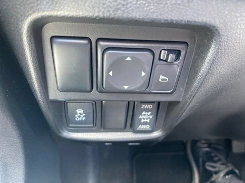 Used 2017 Nissan Juke SV AWD/4WD image 14