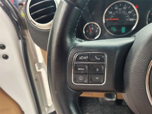 Certified 2017 Jeep Wrangler Unlimited Sahara w/ Connectivity Group image 27