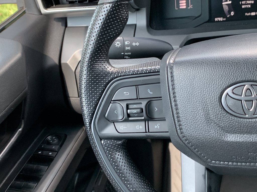 Used 2024 Toyota Tacoma SR RWD image 13
