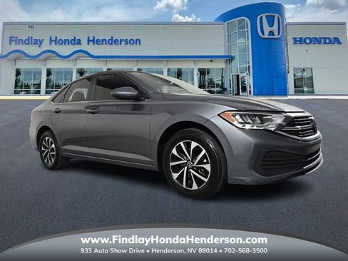 Used 2023 Volkswagen Jetta S image 1