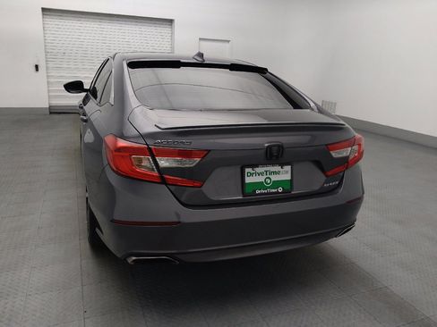 Used 2018 Honda Accord Sport image 6