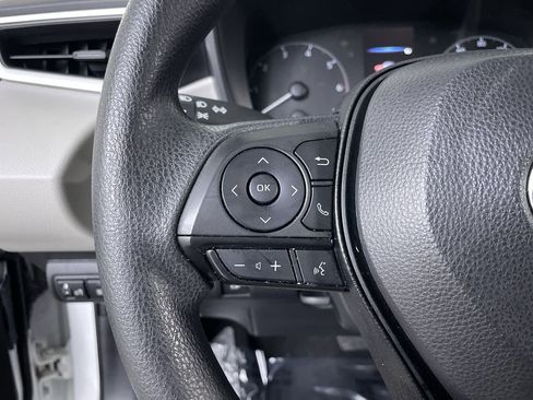 Used 2023 Toyota Corolla LE FWD image 21