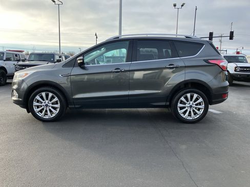 Used 2017 Ford Escape Titanium w/ Equipment Group 301A image 5