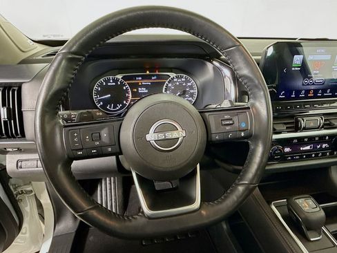 Used 2023 Nissan Pathfinder SL w/ SL Premium Package image 11