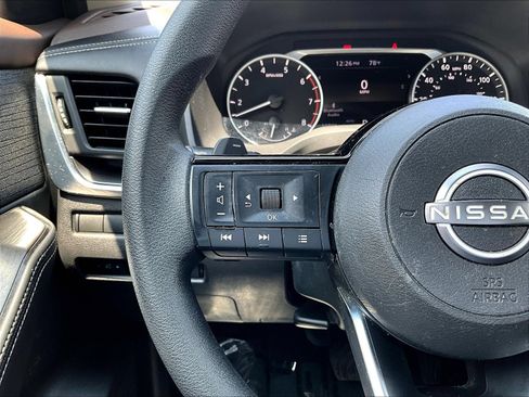Certified 2023 Nissan Rogue SV AWD/4WD image 13