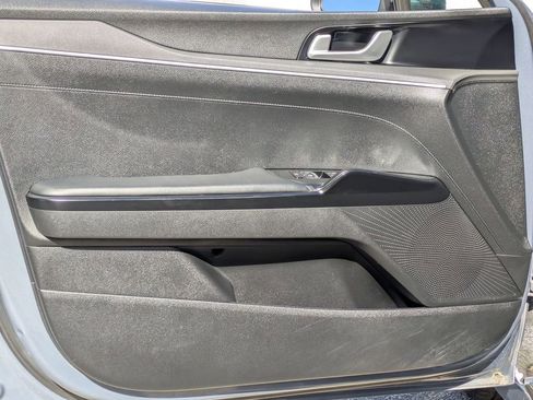 Used 2023 Kia K5 LXS image 11