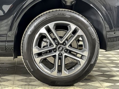 Used 2025 Audi Q5 Premium w/ 19" Wheel Package image 25